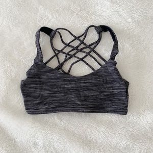 NWOT lululemon black and white free to be bra